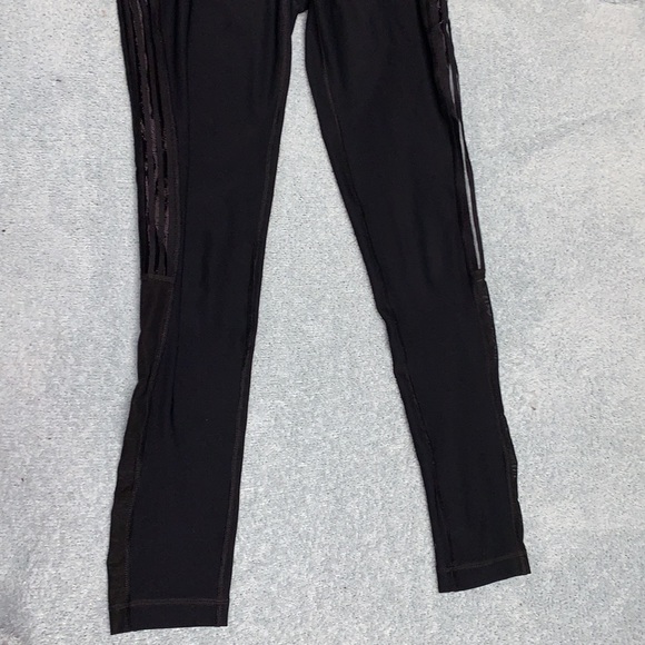 90 Degree Leggings - Picture 4 of 4